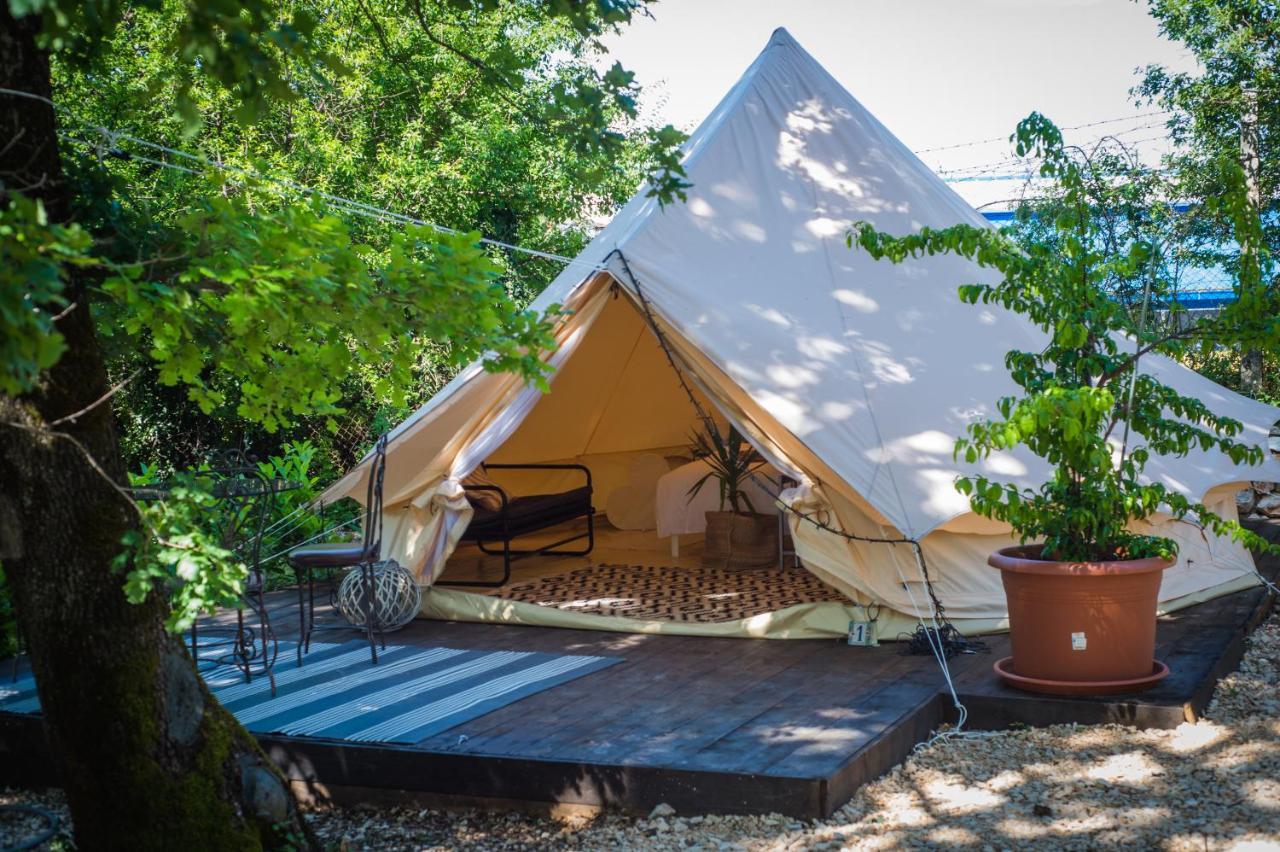 Rock Oak Camping 2 伊莫茨基 外观 照片